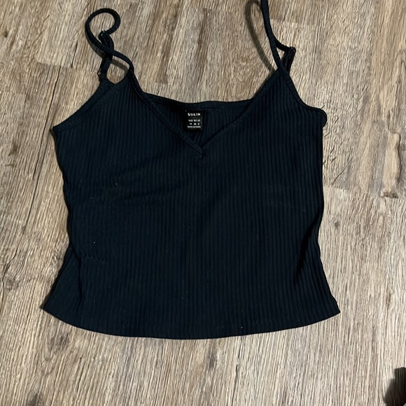 Crop top and shorts set from SHEIN - Picture 3 of 3